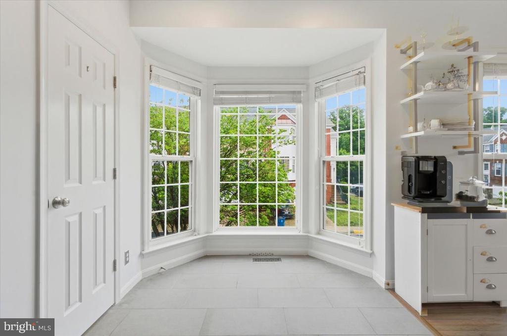 22711 SIMONET BLANC TERRACE
