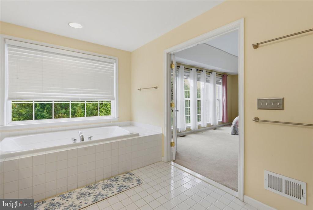22711 SIMONET BLANC TERRACE