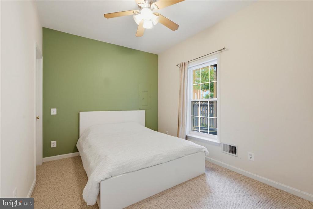 22711 SIMONET BLANC TERRACE