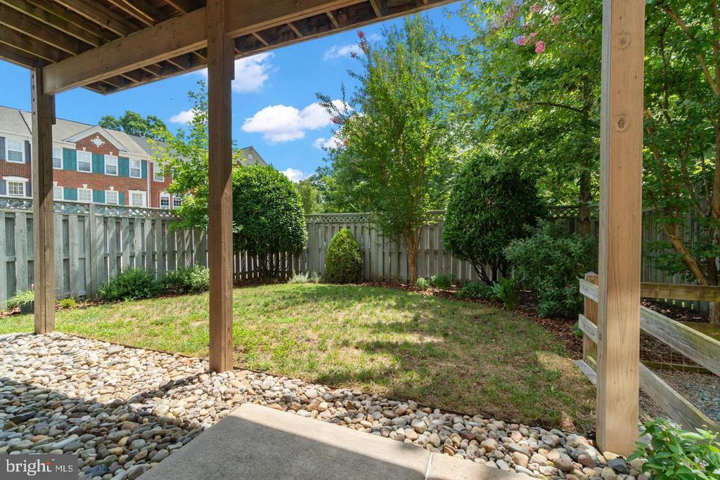 22711 SIMONET BLANC TERRACE
