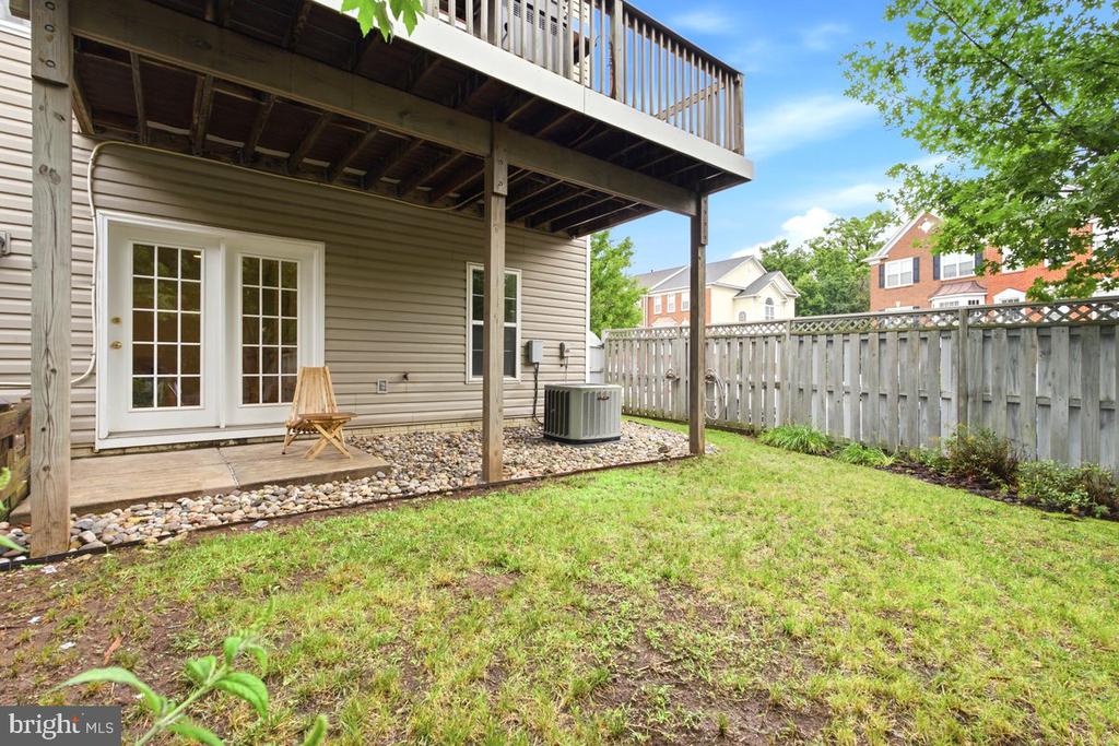22711 SIMONET BLANC TERRACE