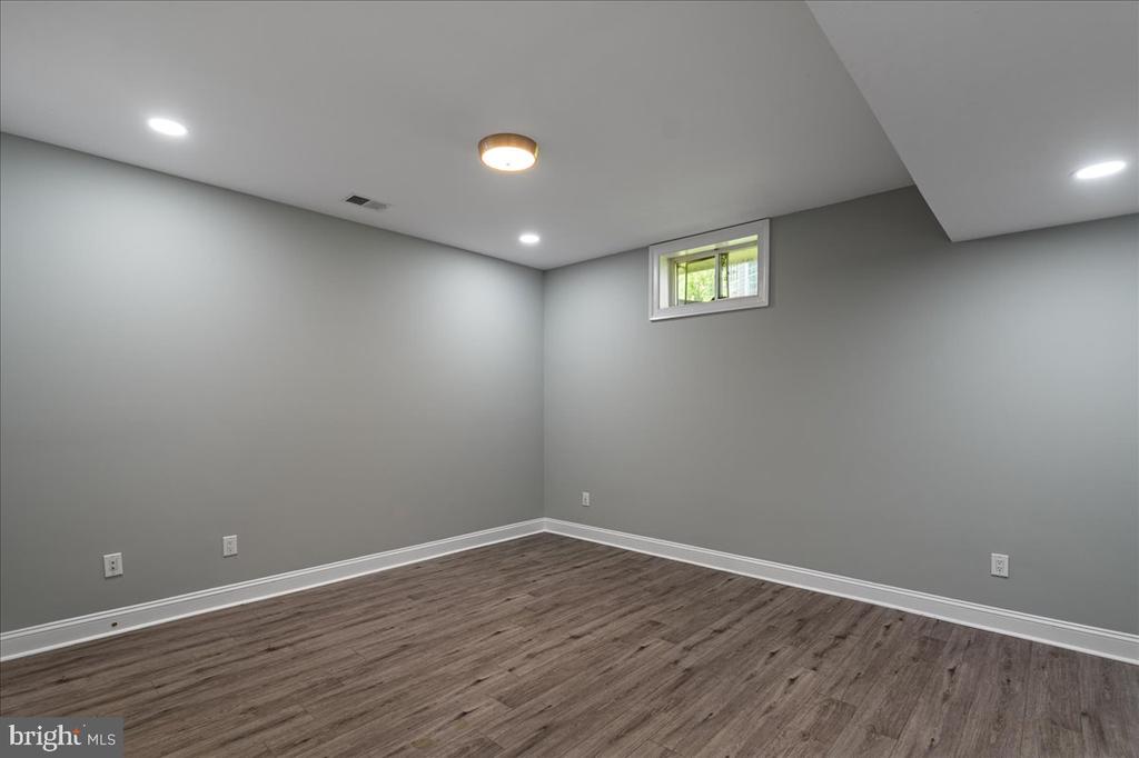 43464 CALPHAMS MILL COURT