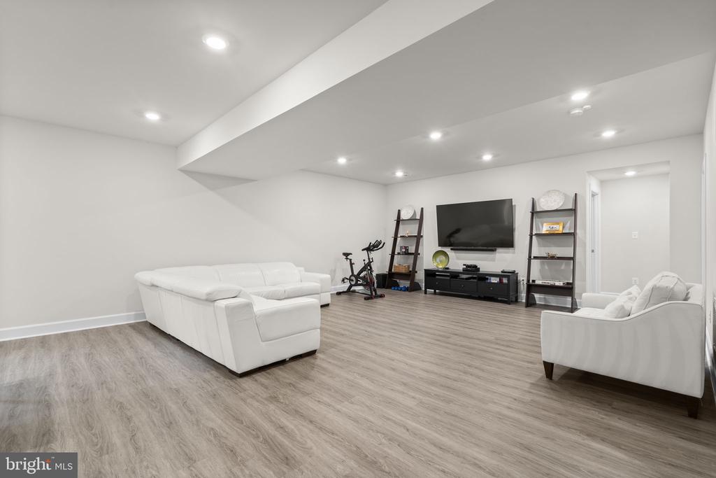 40914 FOXTAIL FIELDS DRIVE