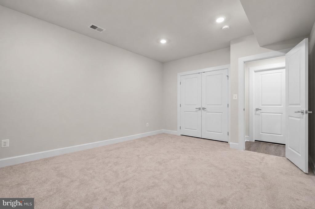 40914 FOXTAIL FIELDS DRIVE