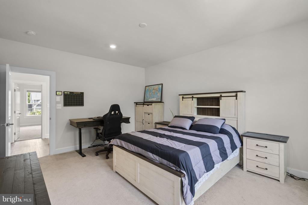 40914 FOXTAIL FIELDS DRIVE