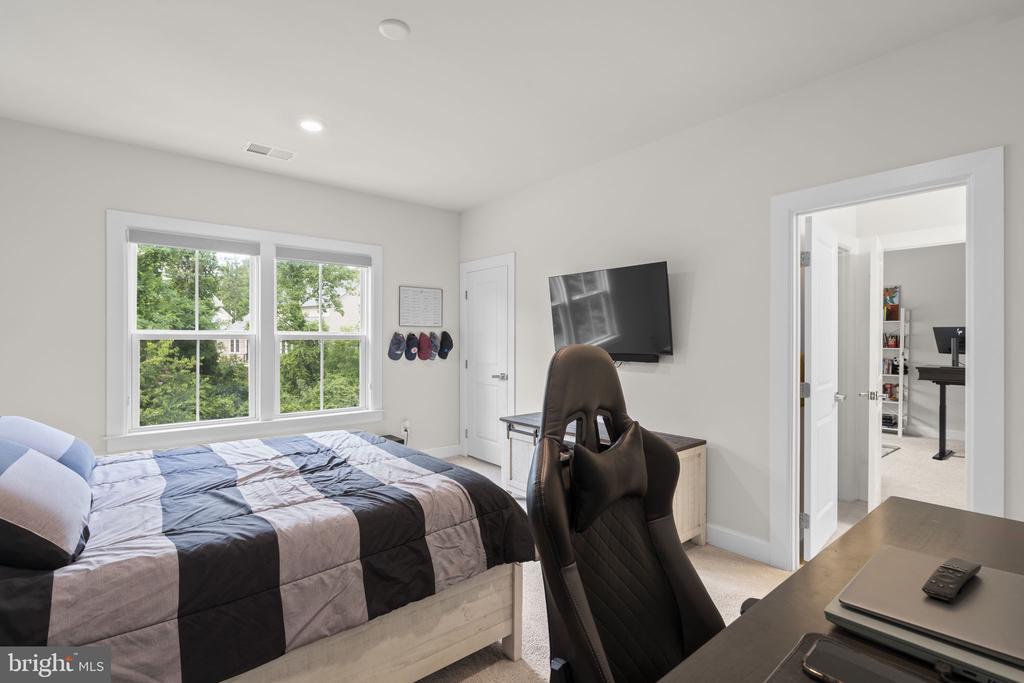 40914 FOXTAIL FIELDS DRIVE