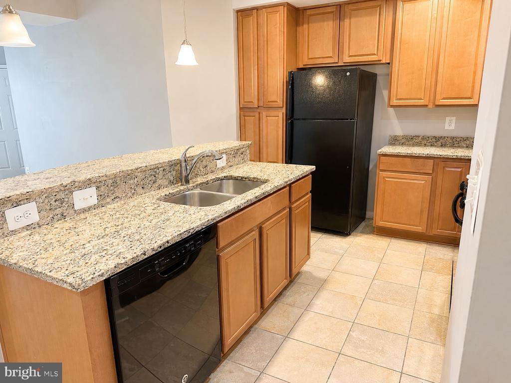 24598 JOHNSON OAK