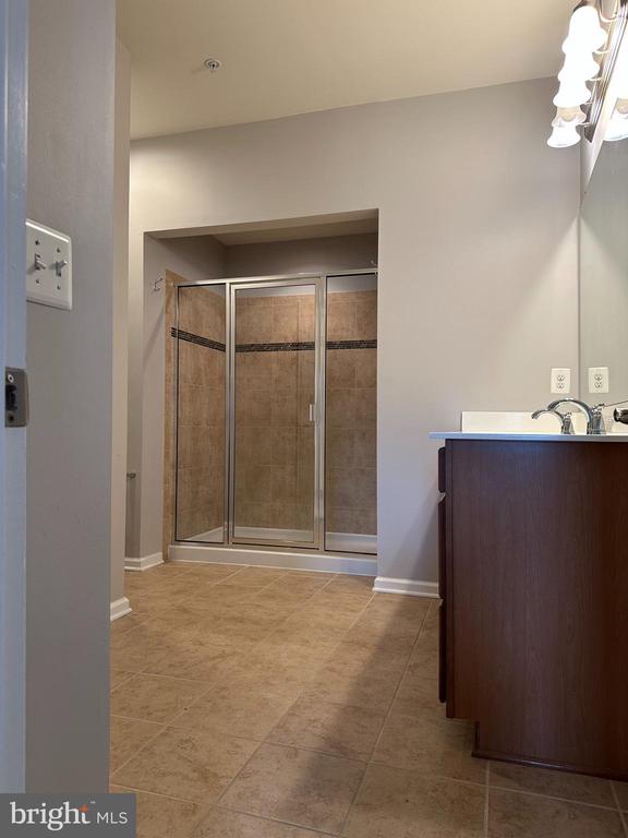 24598 JOHNSON OAK