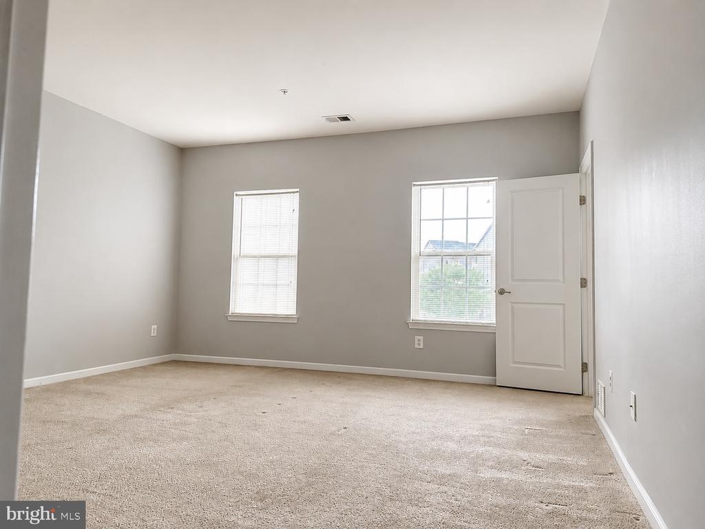 24598 JOHNSON OAK
