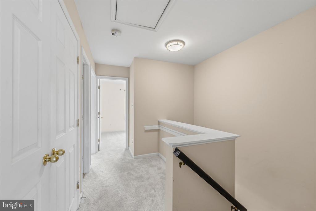 706 VANDERBILT TERRACE SE