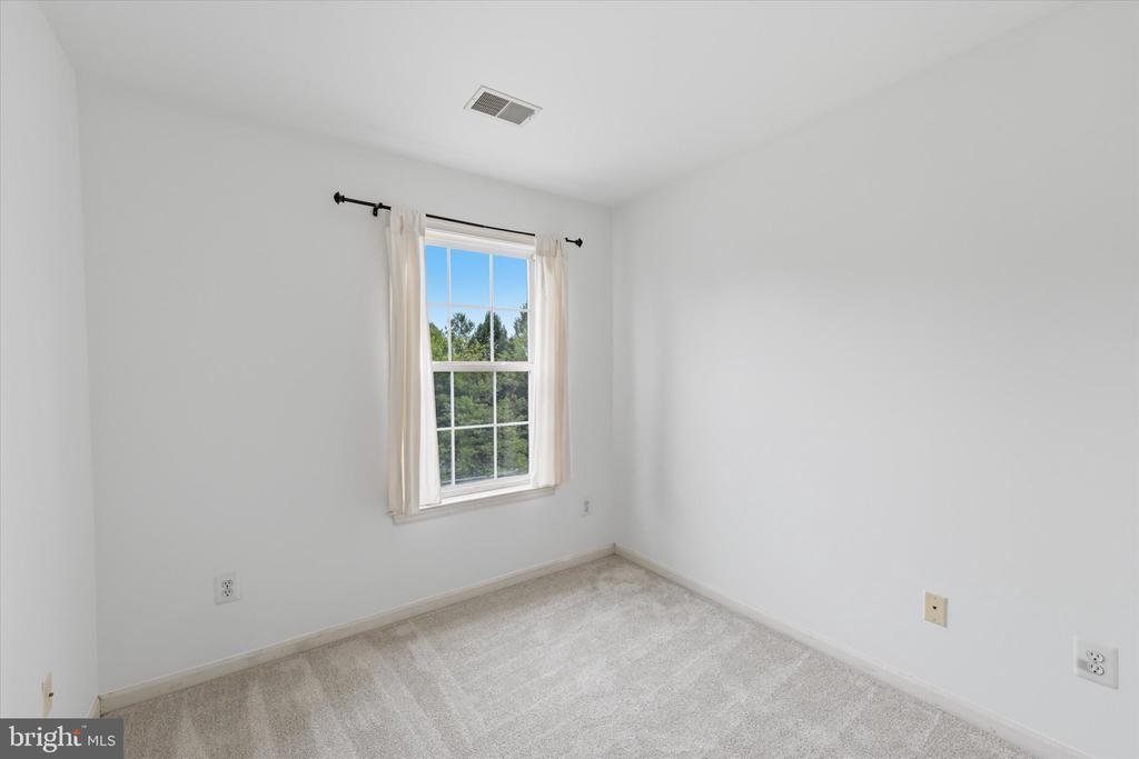 706 VANDERBILT TERRACE SE