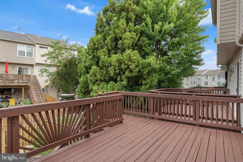 706 VANDERBILT TERRACE SE