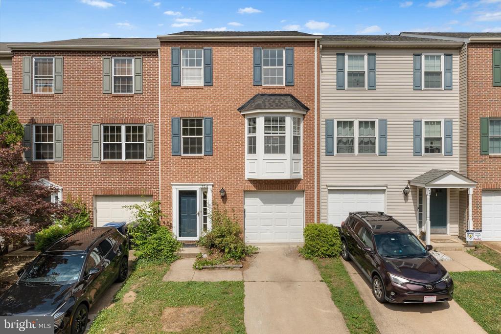706 VANDERBILT TERRACE SE