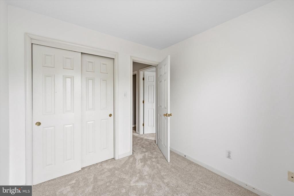 706 VANDERBILT TERRACE SE