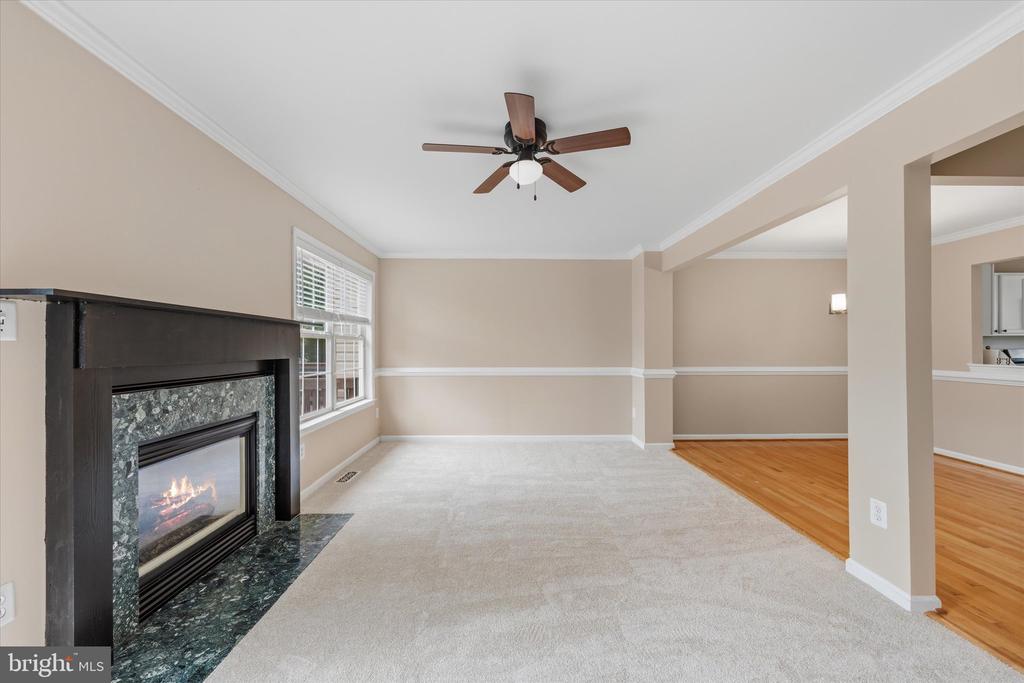 706 VANDERBILT TERRACE SE