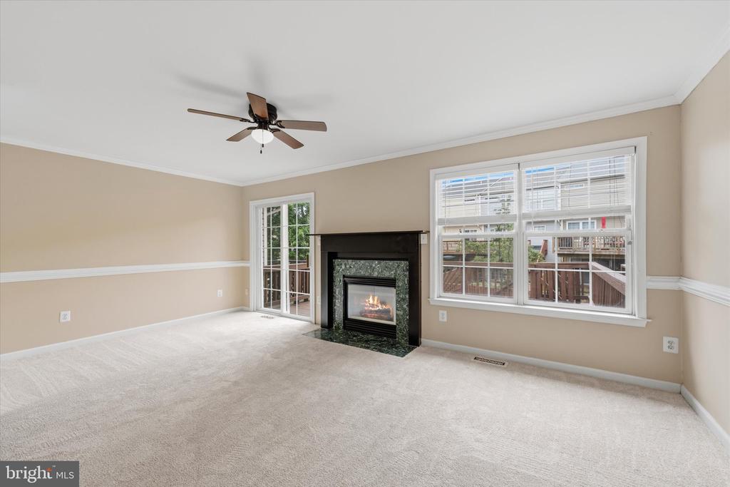 706 VANDERBILT TERRACE SE