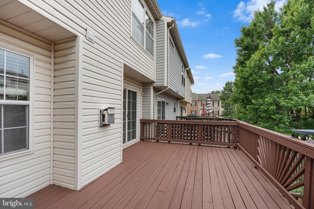 706 VANDERBILT TERRACE SE