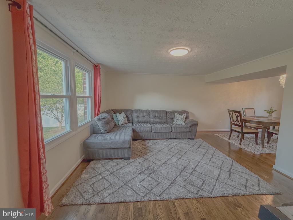 107 APPLETREE DRIVE NE