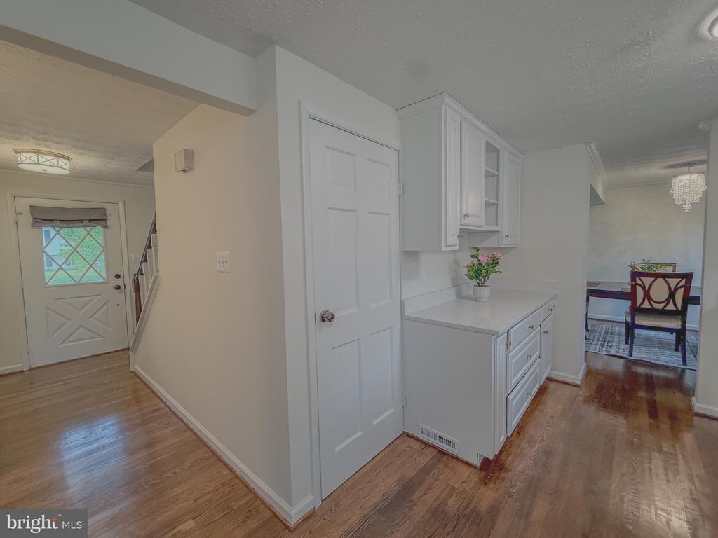 107 APPLETREE DRIVE NE