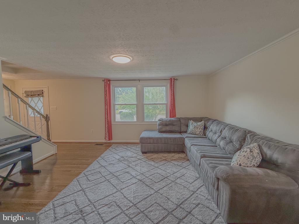 107 APPLETREE DRIVE NE