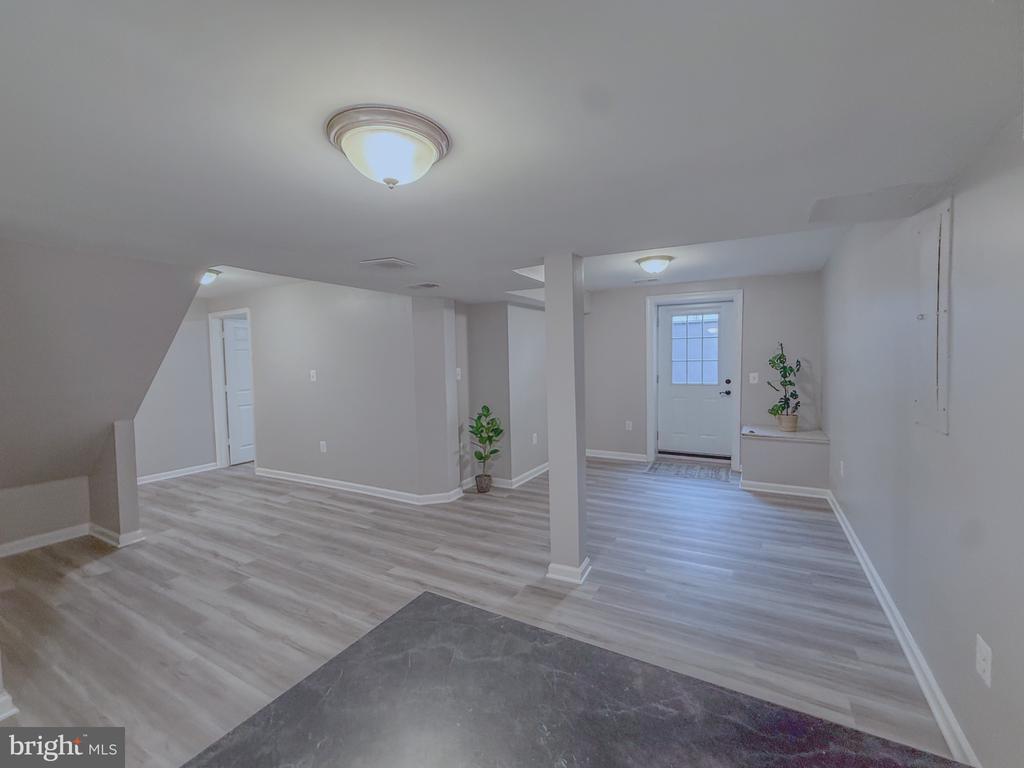 107 APPLETREE DRIVE NE