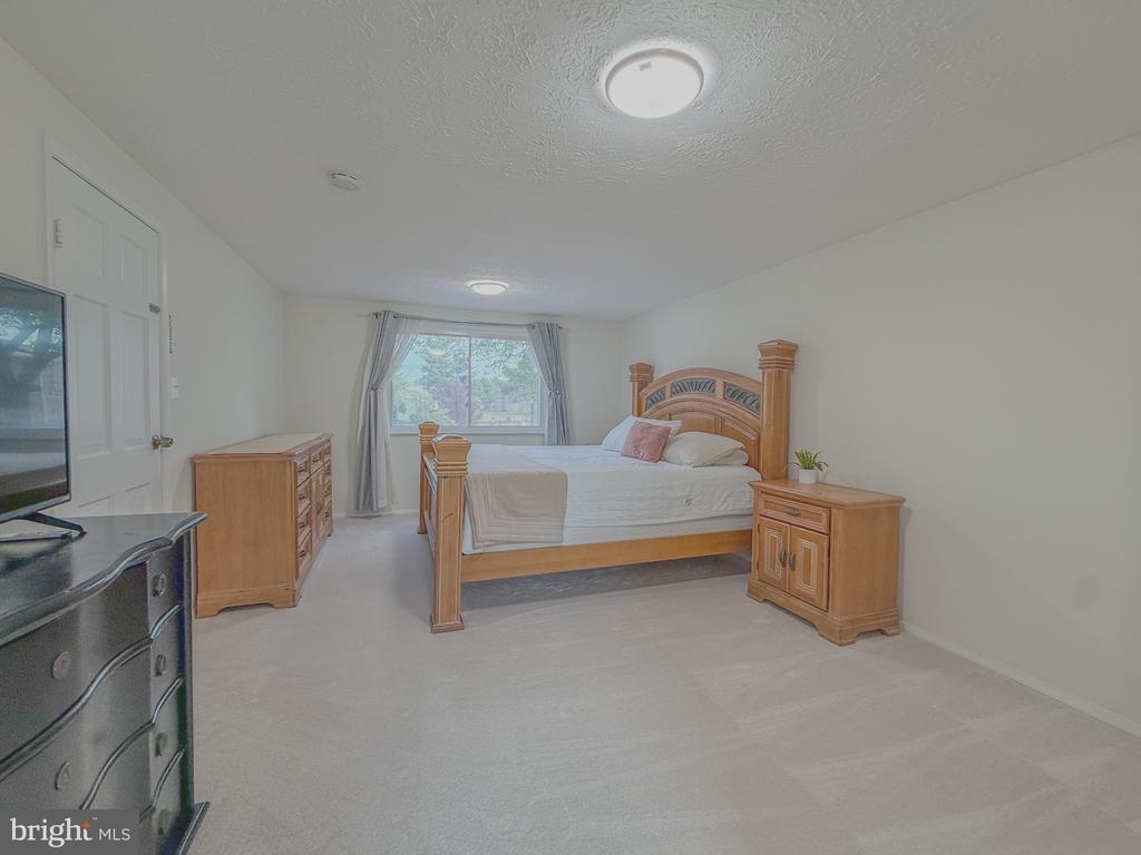 107 APPLETREE DRIVE NE