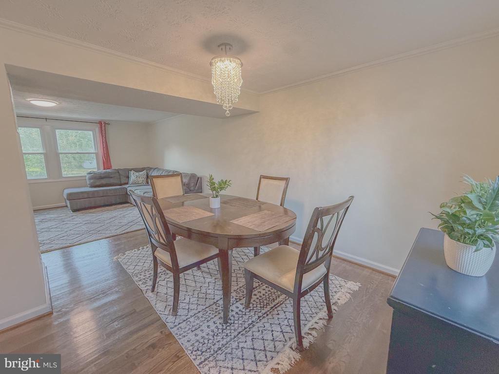 107 APPLETREE DRIVE NE