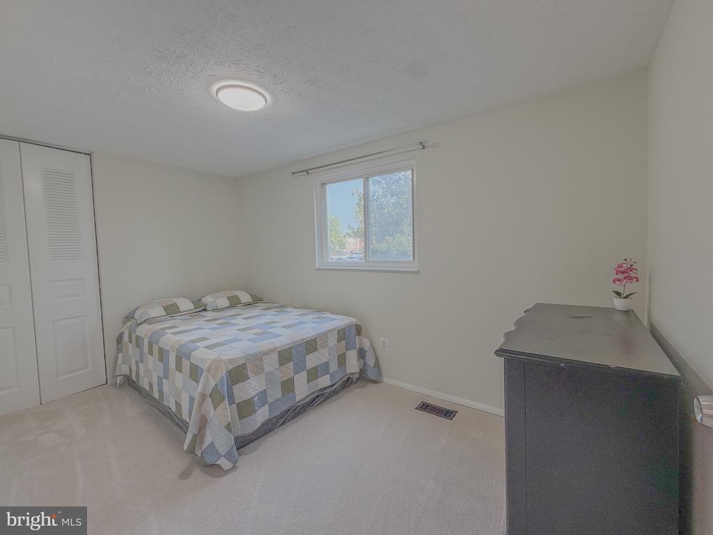 107 APPLETREE DRIVE NE