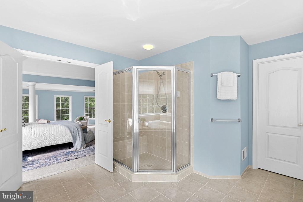 42715 CLOVER MEADOW
