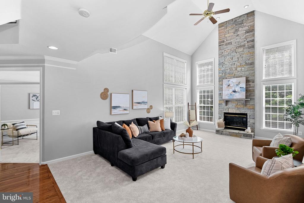 42715 CLOVER MEADOW