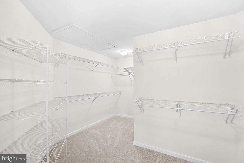 42715 CLOVER MEADOW