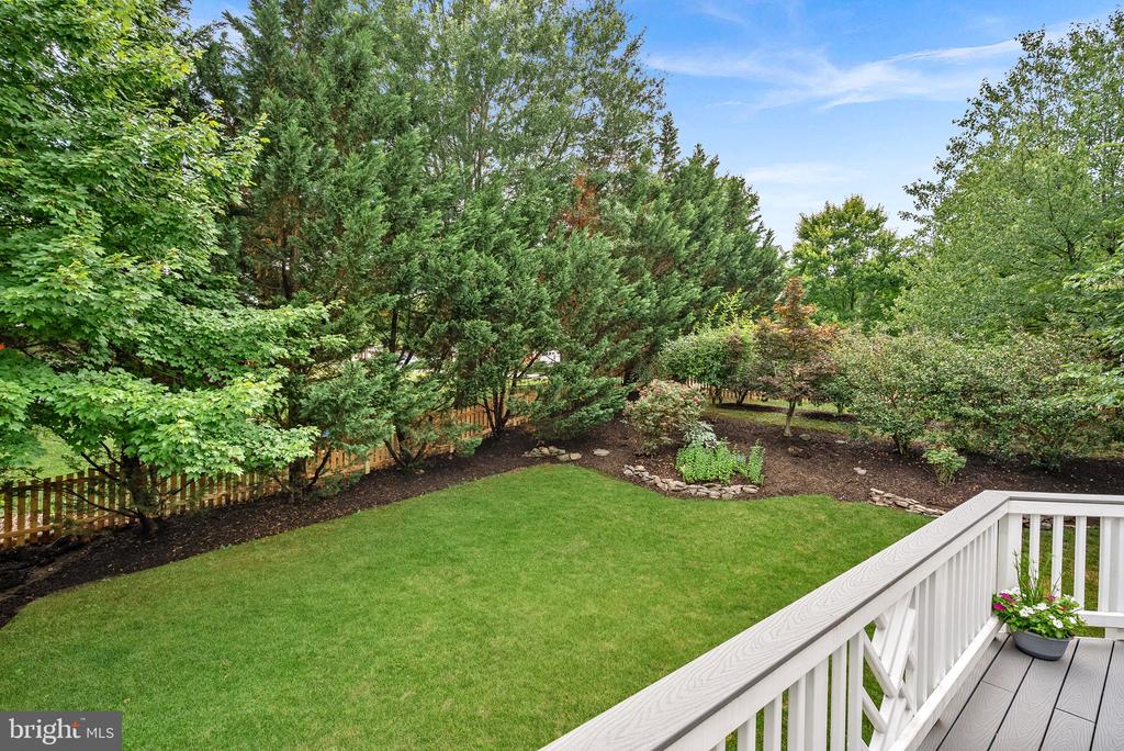 42715 CLOVER MEADOW