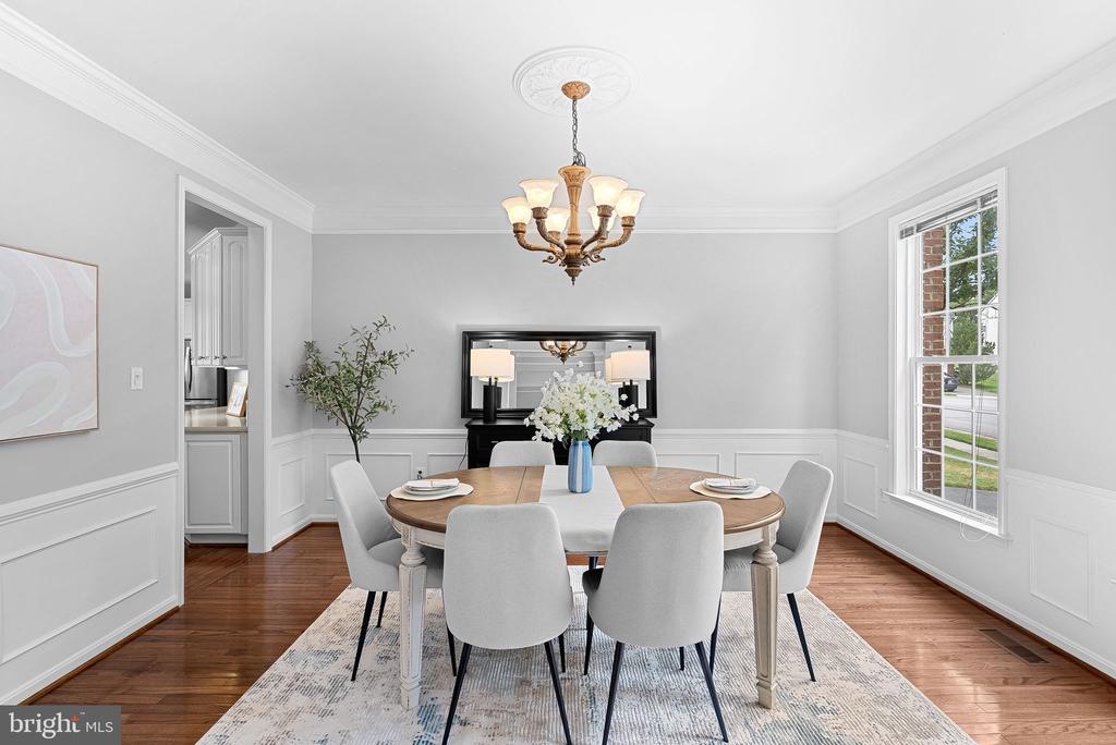42715 CLOVER MEADOW