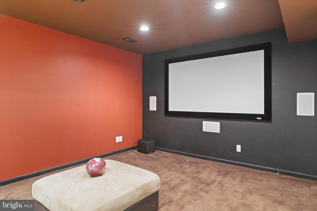 38689 CASSIA LANE