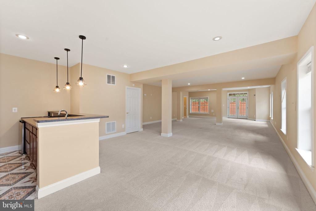 43676 WARBLER SQUARE