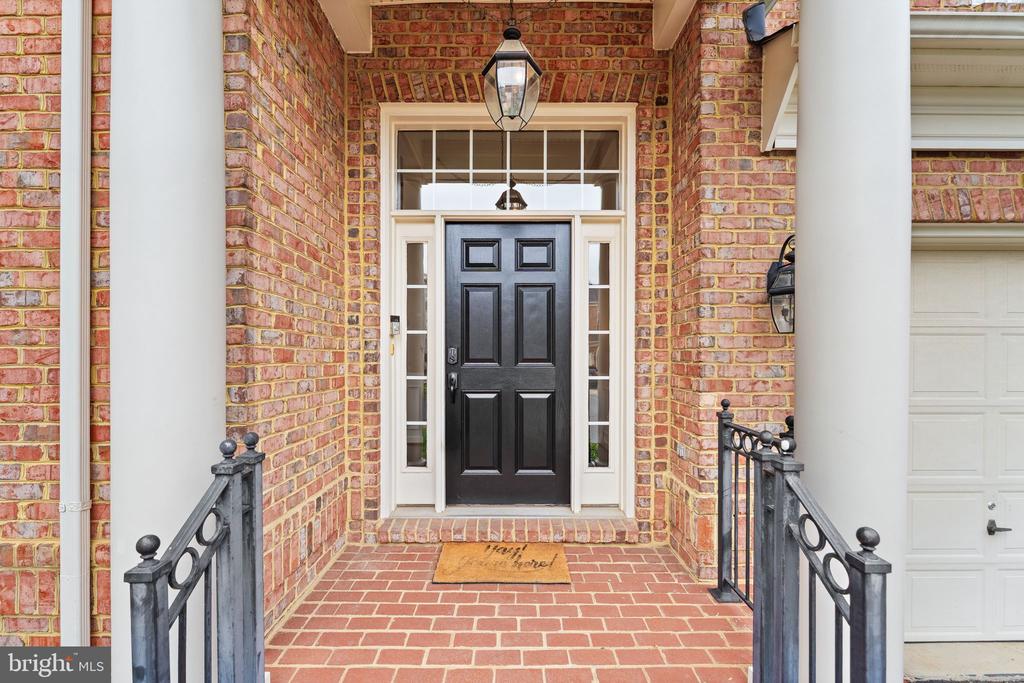 43676 WARBLER SQUARE