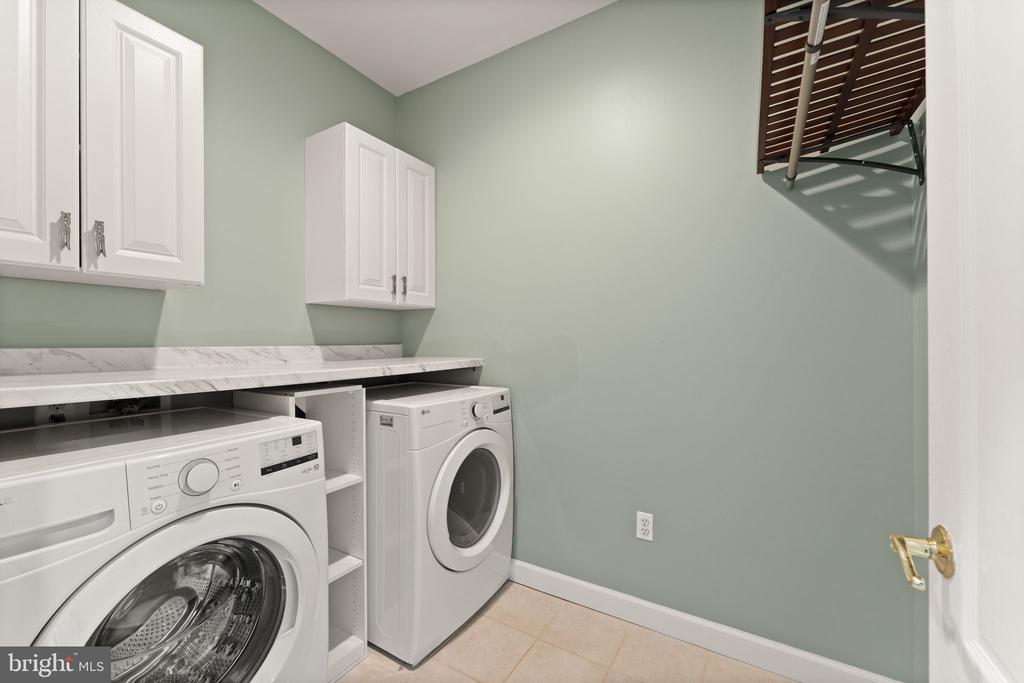 43676 WARBLER SQUARE