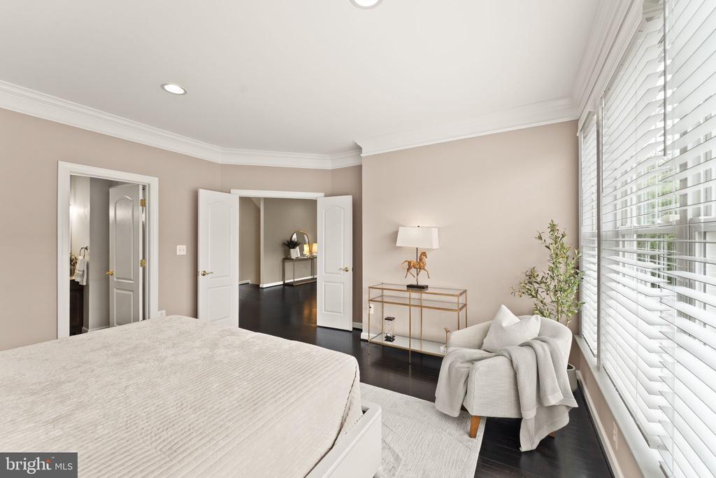 43676 WARBLER SQUARE