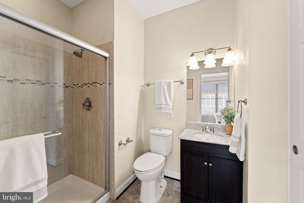 43676 WARBLER SQUARE