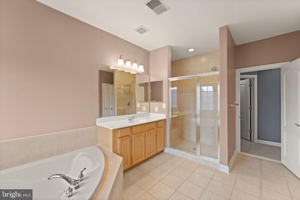 43676 WARBLER SQUARE