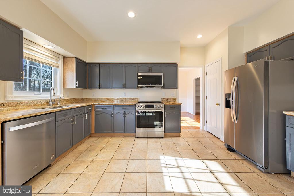 36767 PELHAM COURT