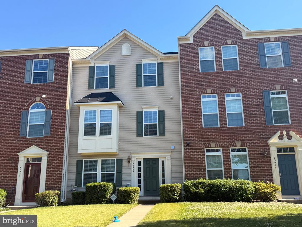 42963 SPYDER PLACE
