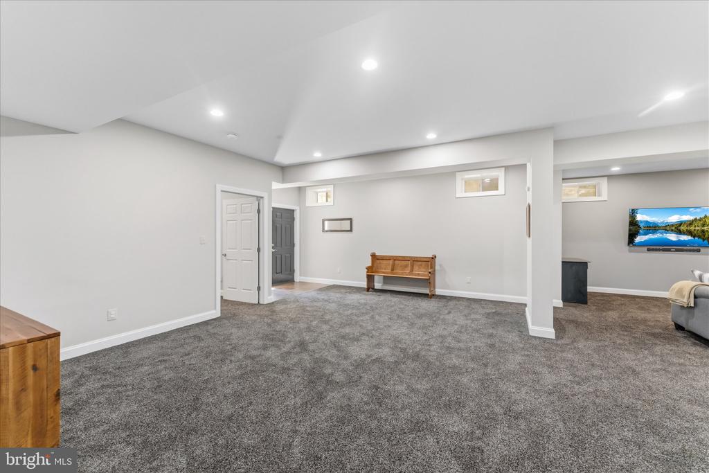 16555 CHESTNUT OVERLOOK DRIVE