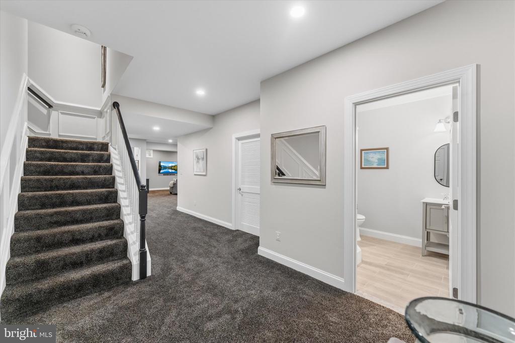 16555 CHESTNUT OVERLOOK DRIVE