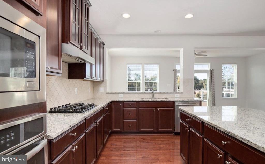 22889 LACEY OAK TERRACE