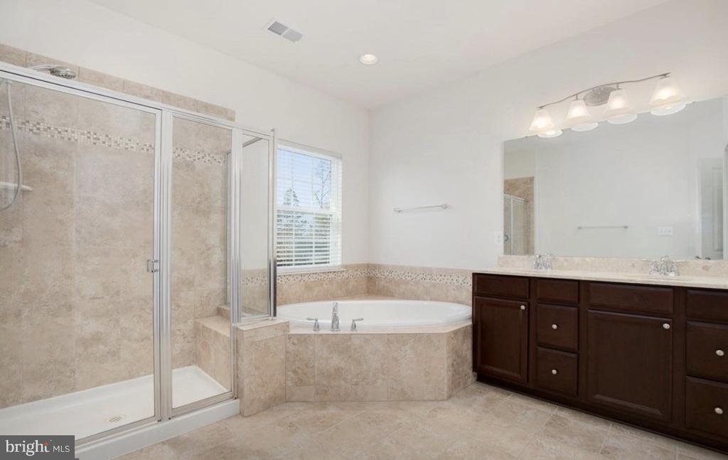 22889 LACEY OAK TERRACE