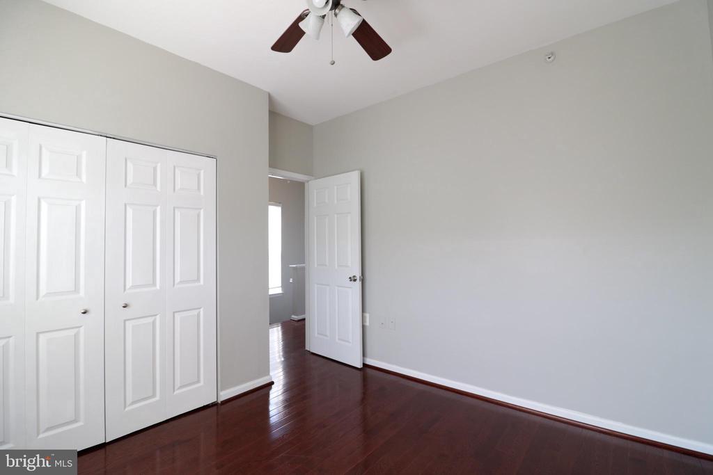 21786 DRAGONS GREEN SQUARE