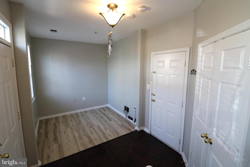 21786 DRAGONS GREEN SQUARE
