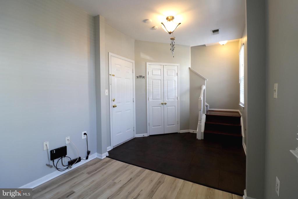 21786 DRAGONS GREEN SQUARE