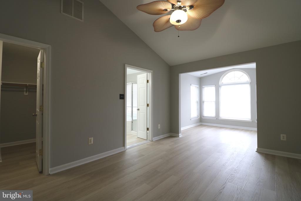 43673 SCARLET SQUARE